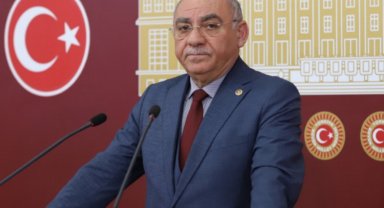 AK Partili Karahocagil: Bizde masa kuruldu mu, milletin yararına kararlar alınmadan kalkılmaz