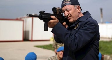 Bakan Akar sıfır noktadan açıkladı