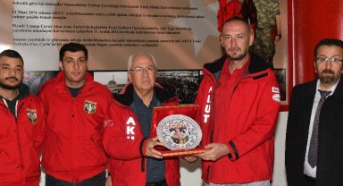 Başkan Selvitopu'dan AKUT gönüllülerine ziyaret