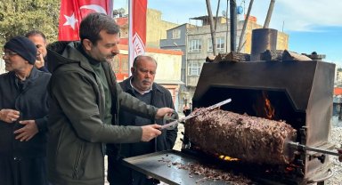 Bursa Gürsu'dan Adıyaman'a 'cag kebaplı' moral