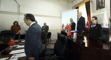 Bursa Yenişehir Meclisi'nde deprem şehitlerine saygı duruşu