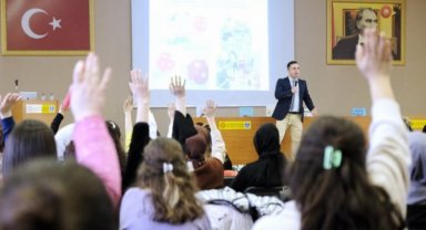 Bursa'da 'Ana Kucağı' öğretmenleri yeni döneme motiveli başladı