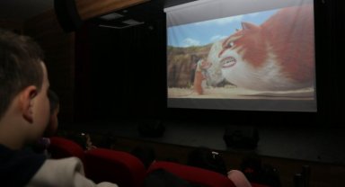Bursa'da Gürsulu çocuklara ücretsiz sinema keyfi