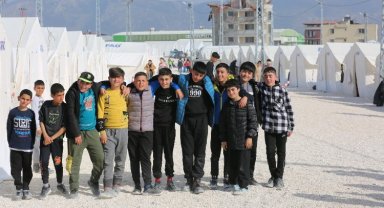 Defne'deki Kocaeli'nin çadır kentinde 'sosyal' yaşam