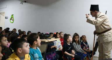 Depremzede çocuklara Çayırova'dan moral etkinliği