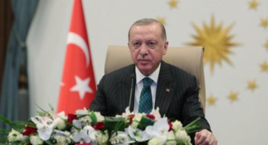 Erdoğan'a da dikkat et, Tayyip ismine de... Elinize, dilinize dursun!