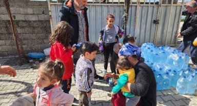 Gölcük'ten Hatay'da içme suyu dağıtımı