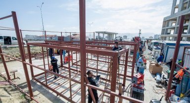 Hatay'da 200 aileyi barındıracak konteyner