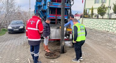 İzmit Belediyesi ve İBB selin yaralarını sarıyor