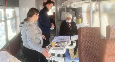 Kayseri Büyükşehir'den depremzedelere diş hizmeti