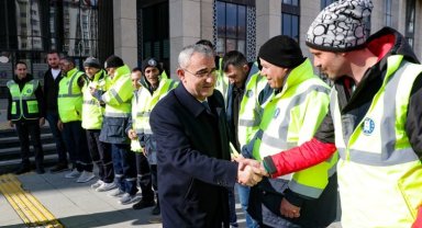 Kütahya'nın deprem bölgesine desteği sürüyor