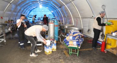 Malatya'da yemeklerin kontrolü Van ekiplerinde