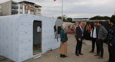 Manisa'da 3 kuzene ürettiği karavanlara Büyükşehir desteği