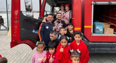 Manisa'da afetzede çocuklara itfaiyecilik eğitimi