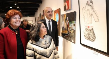 'Ve Kadın – Yeni Baştan' sergisine yoğun ilgi!