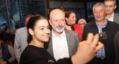 Ahmet Çolakbayrakdar muhtarlarla buluştu