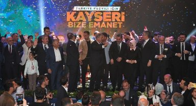 AK Parti Kayseri vekil adayları iftarda buluştu