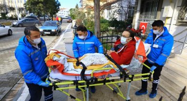 Hasta nakil hizmeti Muğlalıların yanında