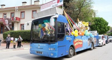 İnegöl'de 23 Nisan'da şehir turu