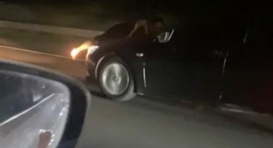 Kaçırılan oğlu için kaput üstünde kilometrelerce yol gitti