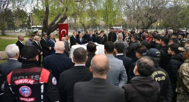 Kayseri protokolü bayramlaşmaya 'Togg'la geldi