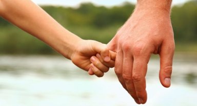 Kız çocuklarında 'Elektra kompleksi'ne dikkat!