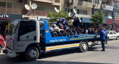 Manisa'da kaldırımlarda motosiklet denetimi
