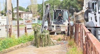 Manisa'ya dakikada 1,2 kilogram yağış düştü!