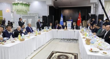 Mehmet Savran Ülkü Ocakları'nın iftarına katıldı