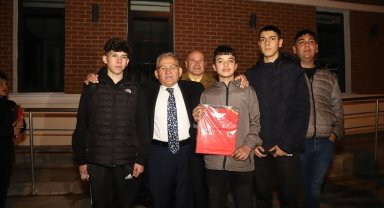 Memduh Büyükkılıç gençlerle buluştu