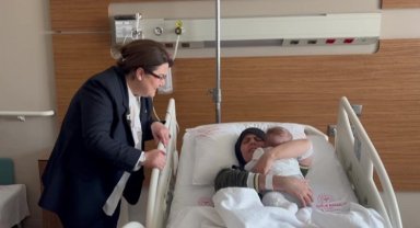 'Mucize Bebek' annesine kavuştu