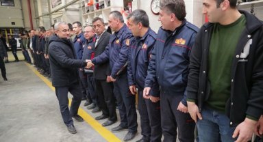 Prof. Dr. Alim Işık itfaiyeyle sahur yaptı