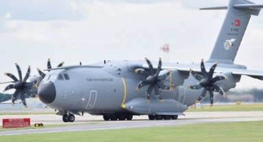 Tahliye uçağına hafif silahla ateş açıldı