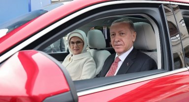 Togg'da ilk teslimat Erdoğan ailesine yapıldı... Bizde torpil yok!