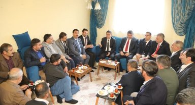 Yeniden Refah Partisi Kayseri vekil adaylarından çat kapı