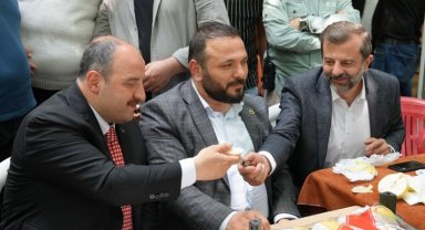 Bakan Varank'a Gürsu armudu sürprizi