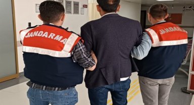 Bingöl'de durdurulan araçta aranan 2 kişi yakalandı