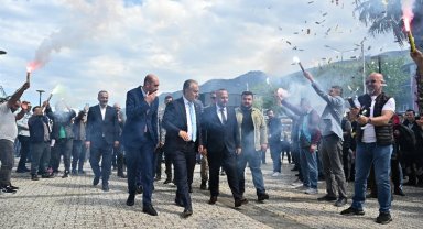 Bursa'da 5 bin 250 personele 'ek' sevinç