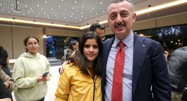 Depremzede öğrencilere eğitim desteği