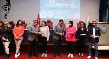 Kayseri Büyükşehir'in eczacı asistanlığı kursu sona erdi