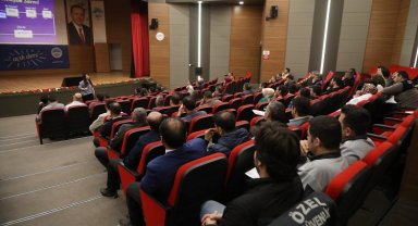 Kayseri Melikgazi personeline iletişim semineri