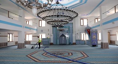 Kayseri Talas'ta camilerde hijyen atağı