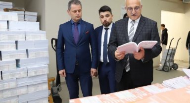 MEB'in yardımcı kaynakları Bursa'da dağıtılıyor