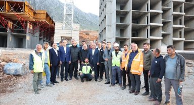 Memduh Büyükkılıç'tan deprem bölgelerine çıkarma