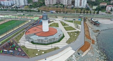 Rize'de 'Deniz Feneri' sonunda yandı