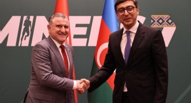 Bakan Osman Aşkın Bak Bakü'de