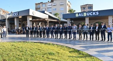 Balıkesir Büyükşehir'den tartışma yaratan Balbucks kafe