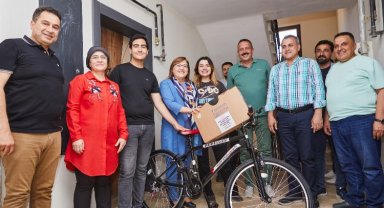 Başkan Şahin'den LGS Türkiye birincisine ziyaret