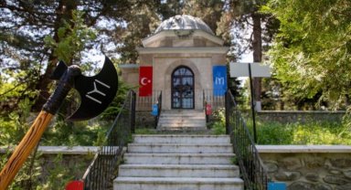 Bursa İnegöl'ün fatihi Turgut Alp'in Türbesi'ne restorasyon