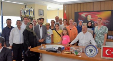 Bursa Karacabey'de bayramlaşma halk buluşmasına dönüyor